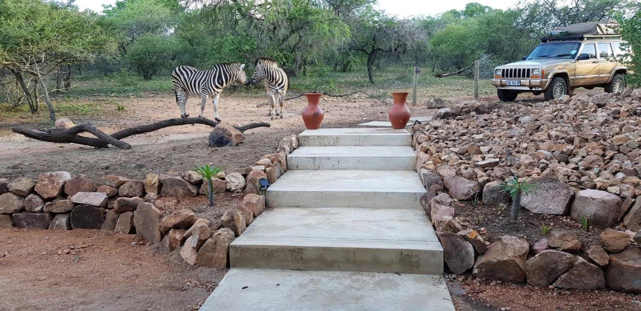 Pata Pata House Villa Marloth Park Bagian luar foto