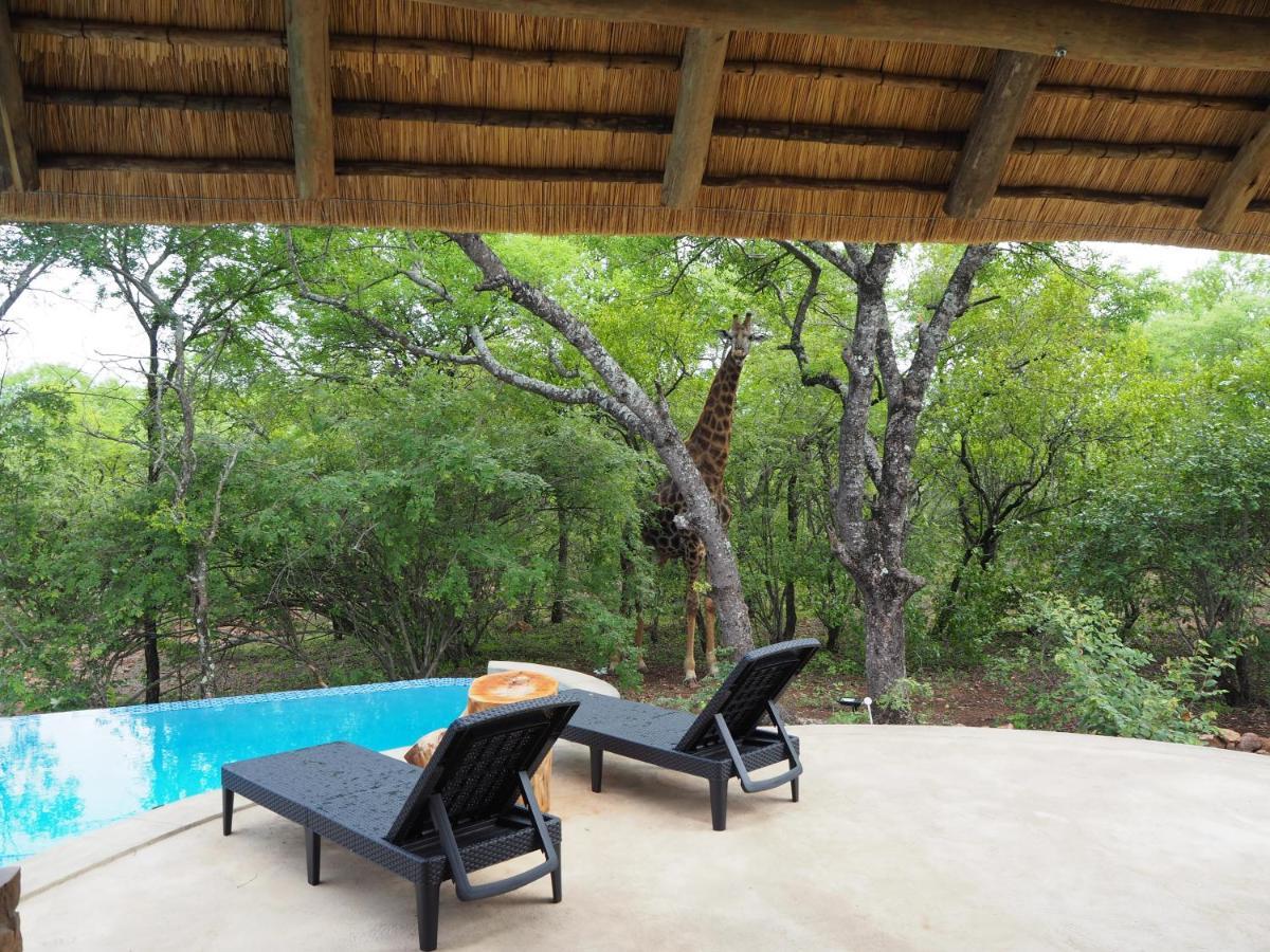 Pata Pata House Villa Marloth Park Bagian luar foto