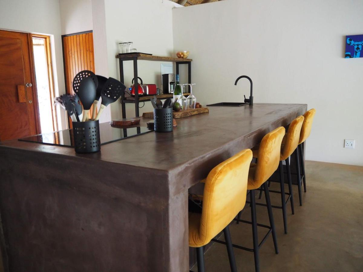 Pata Pata House Villa Marloth Park Bagian luar foto
