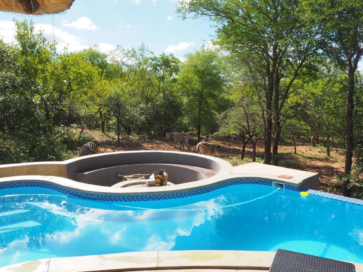 Pata Pata House Villa Marloth Park Bagian luar foto
